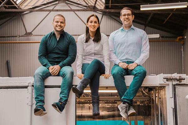 The team and co-founders of SEAWATER Cubes: Christian Steinbach, Carolin Ackermann and Kai Wagner.